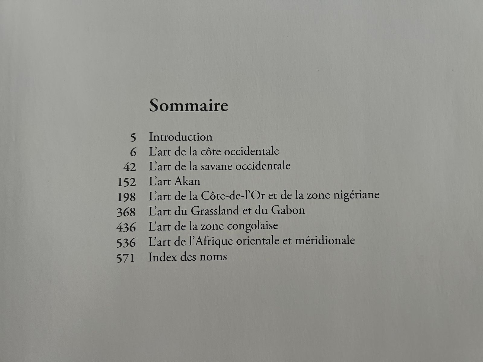 Chefs-d'oeuvres de l'Art Africain - Ivan Bargna - 2011 | Edition de prestige par les Editions Place des Victoires, réputées pour la qualité de leurs publications d'art et leur mise en page soignée | Aufildeslivres.fr