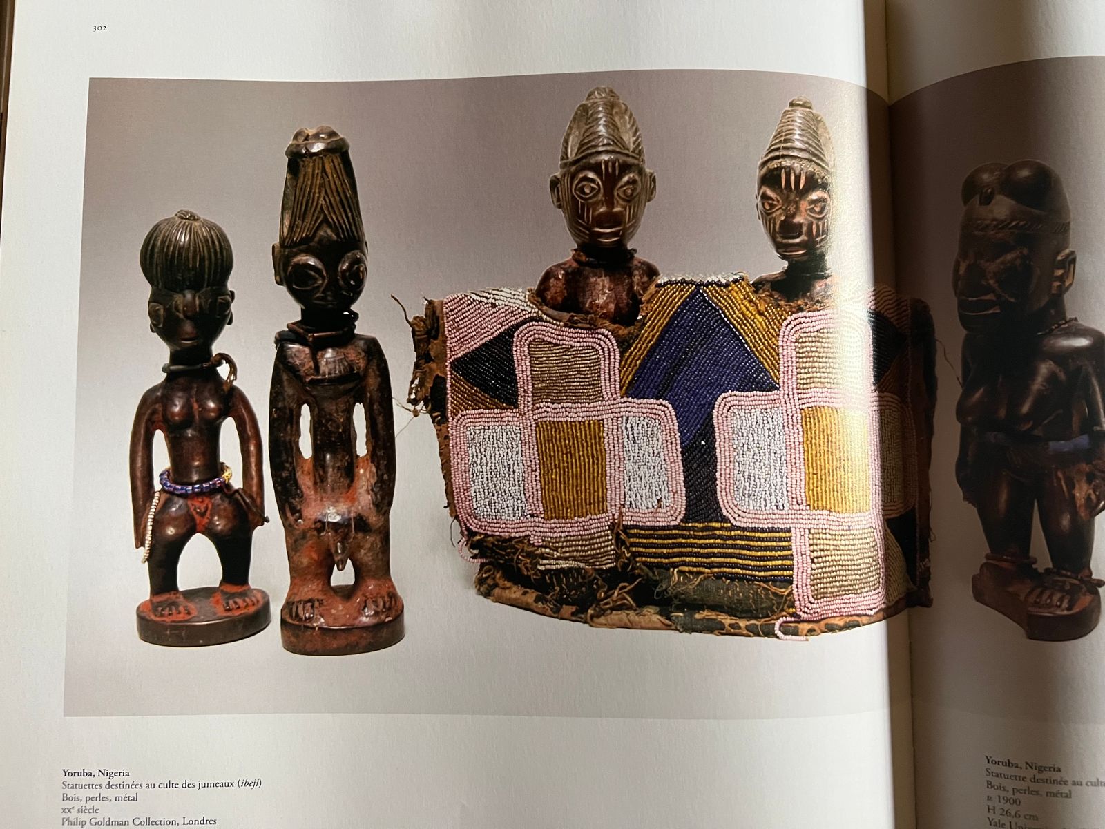 Chefs-d'oeuvres de l'Art Africain - Ivan Bargna - 2011 | Ouvrage de référence exhaustif présentant les plus grandes œuvres de l'art africain traditionnel provenant des collections muséales mondiales | Aufildeslivres.fr