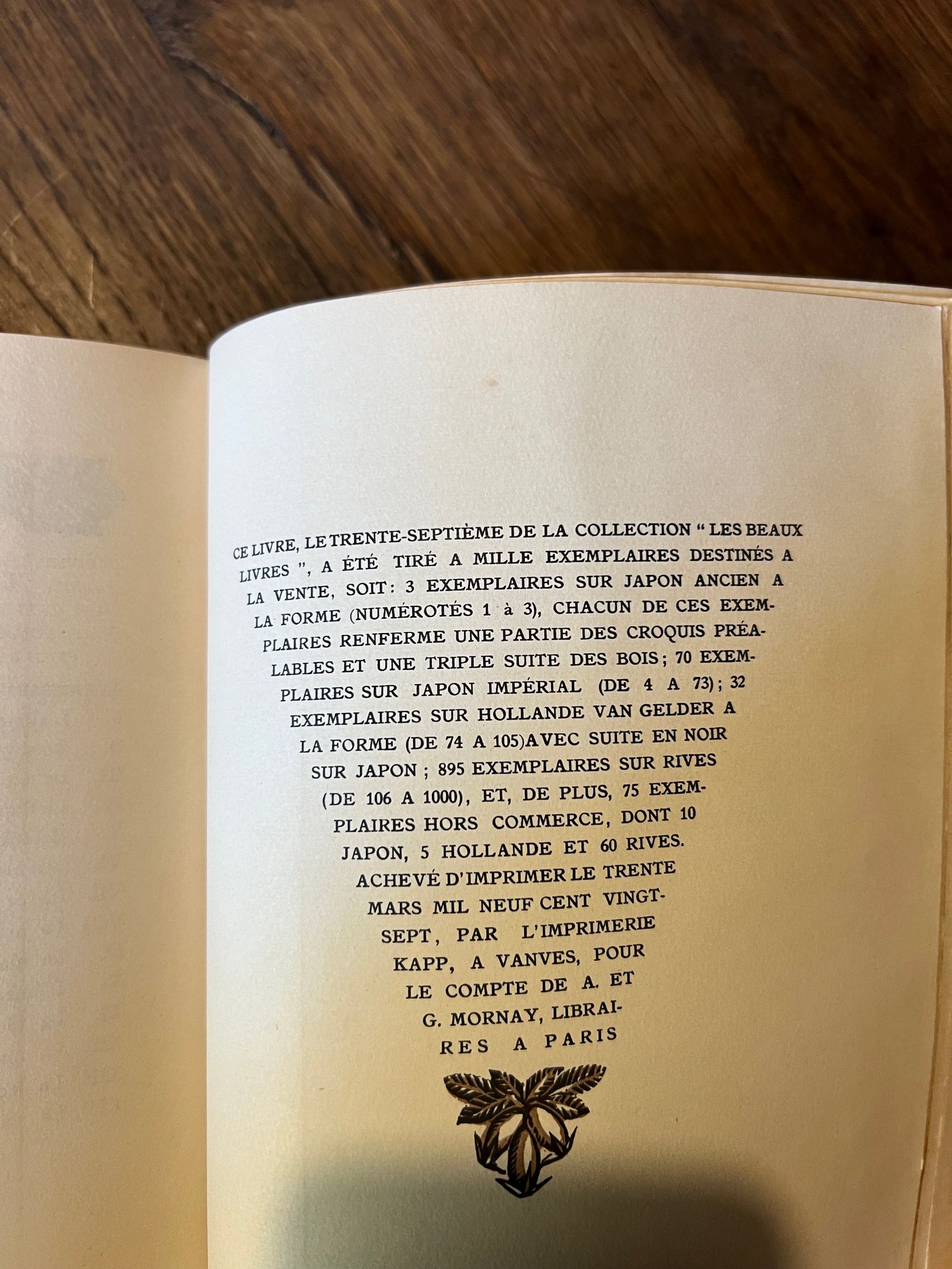 Colas Breugnon - Romain Rolland - 1927 | Œuvre majeure de Romain Rolland, prix Nobel de littérature 1915, Colas Breugnon est un hymne à la joie de vivre bourguignonne, ici présenté dans sa plus belle incarnation éditoriale | Aufildeslivres.fr