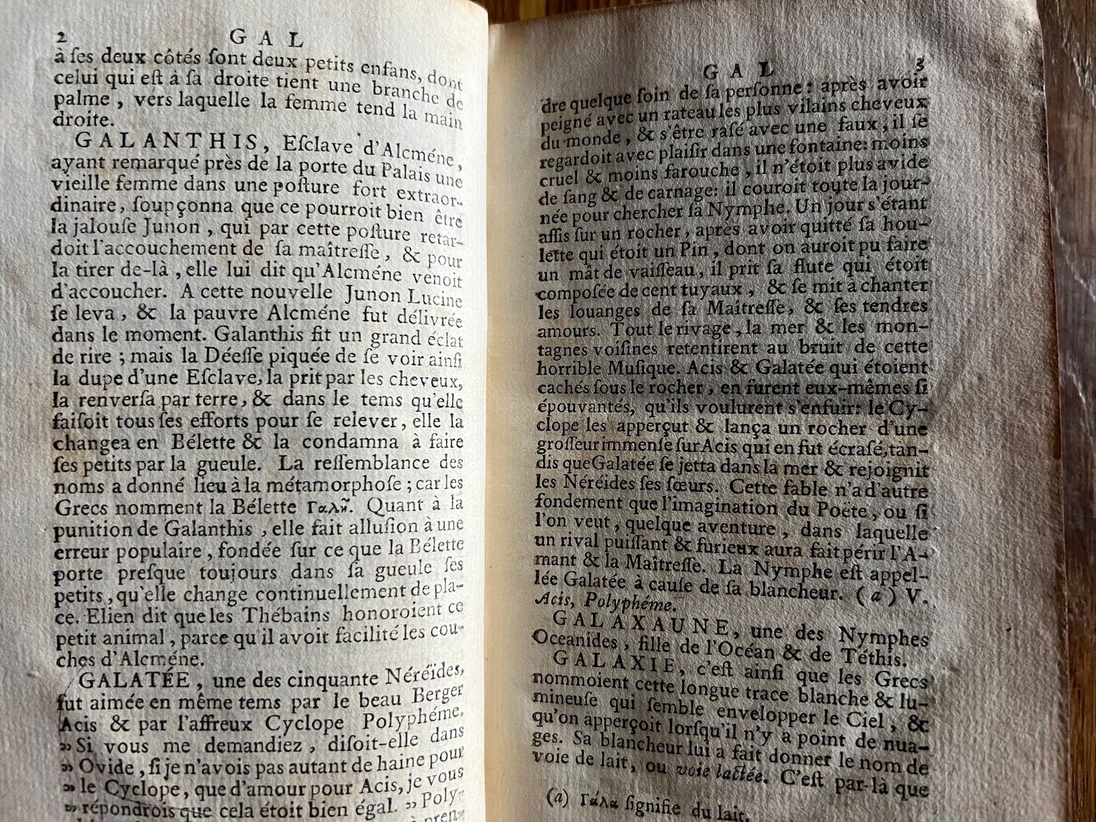 Dictionnaire de Mythologie pour l'intelligences des Poetes - Anonymous - 1745 | Tome second d'un ensemble encyclopédique rare, recherché par les collectionneurs de dictionnaires spécialisés | Aufildeslivres.fr