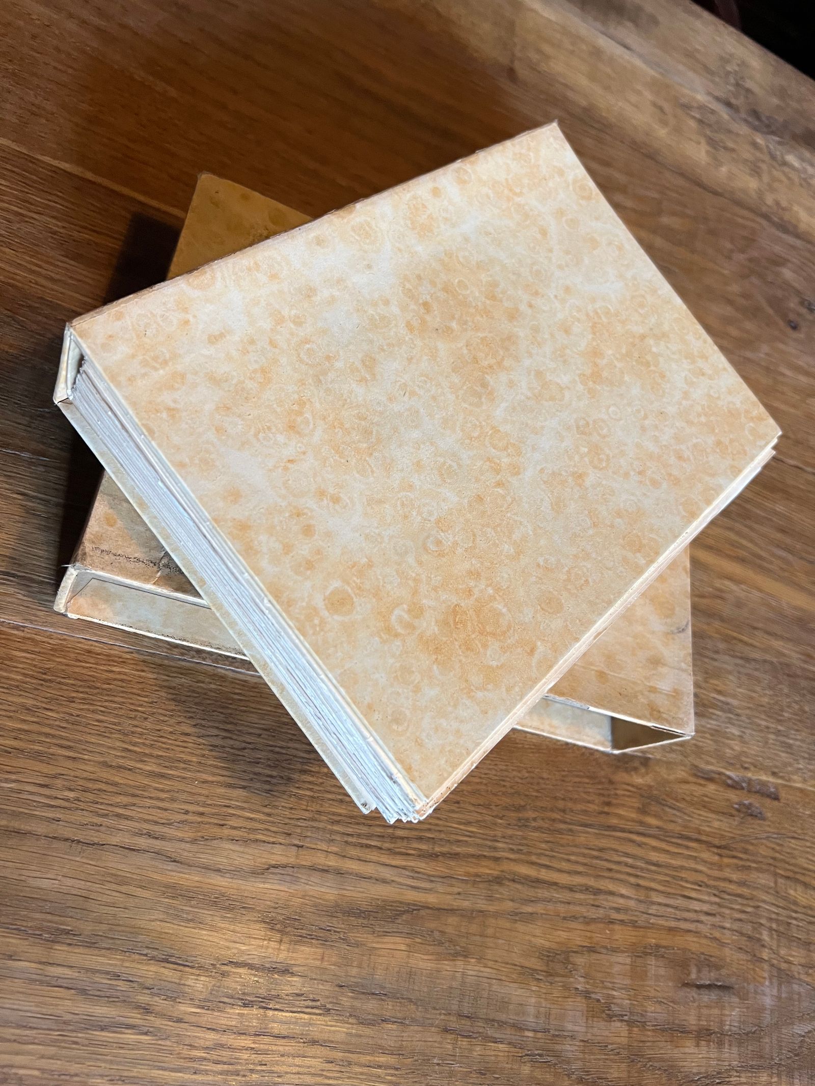 Les Amours pastorales de Daphnis et Chloé - Longus - 1930 | Enrichi d'un précieux envoi autographe signé de Marcel Valotaire, éditeur et collaborateur de cette édition monumentale | Aufildeslivres.fr