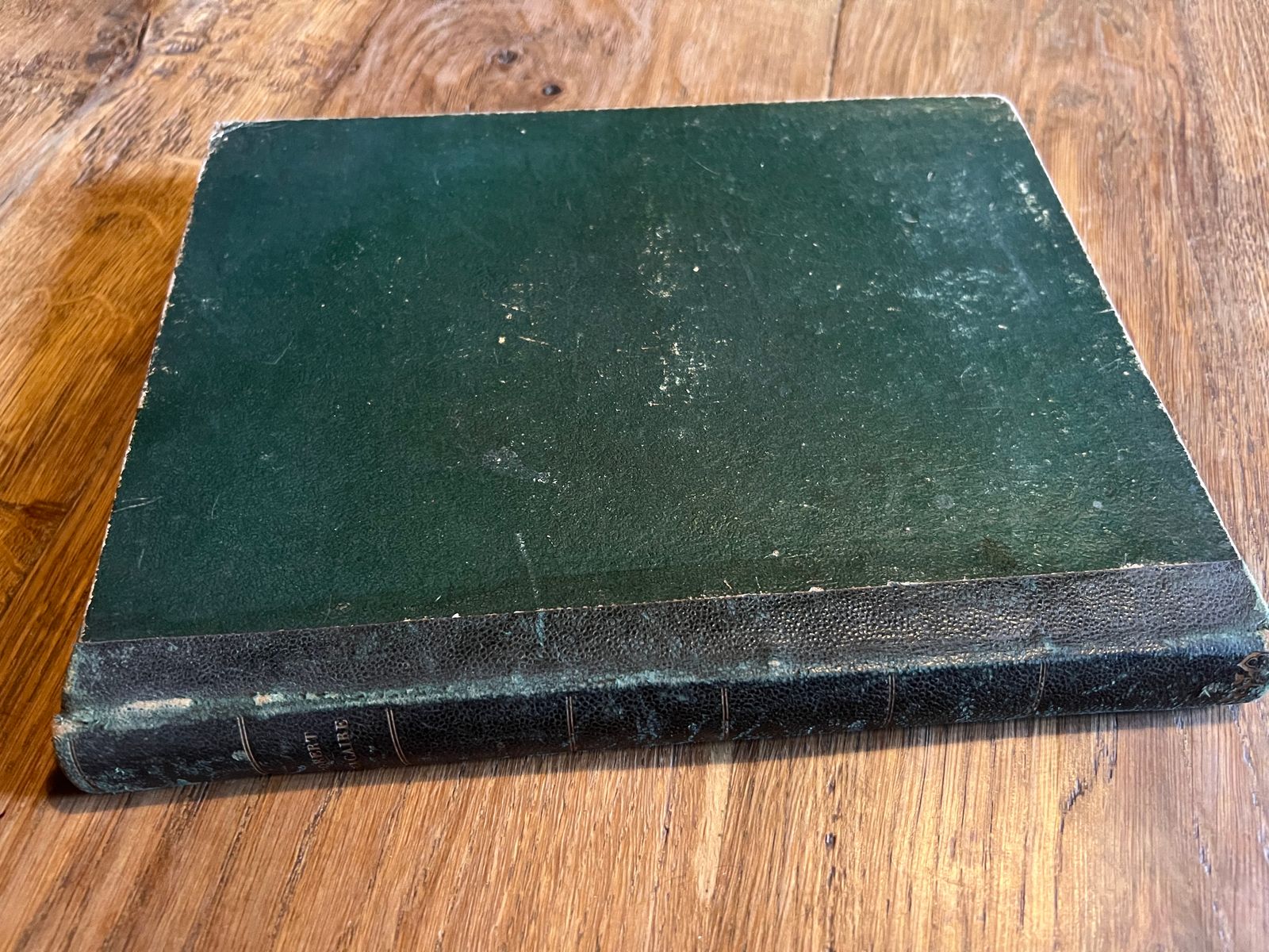 Les cent et un Robert-Macaire - Honoré Daumier - 1939 | Definitive 1939 edition published by Albert Morancé, highly sought after by collectors | Aufildeslivres.fr