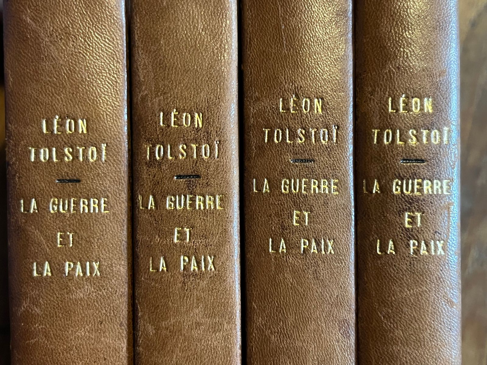 La Guerre et la Paix - Léon Tolstoï - 1930 | Édition historique de l'entre-deux-guerres d'un des plus grands romans jamais écrits | Aufildeslivres.fr