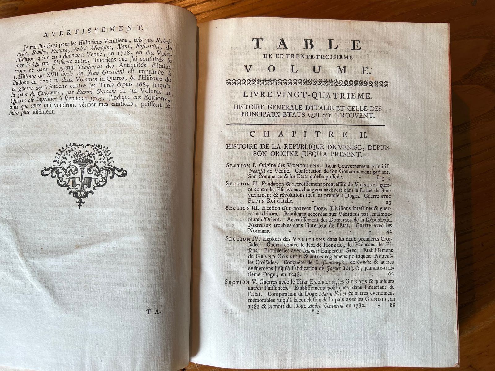 Histoire Universelle — XXXIII - Histoire de la République de Venise - Une Société de Gens de Lettres - 1771 | Synthèse encyclopédique unique sur Venise : ses origines légendaires, sa constitution oligarchique admirée par Montesquieu, ses conquêtes maritimes et son empire commercial méditerranéen. | Aufildeslivres.fr