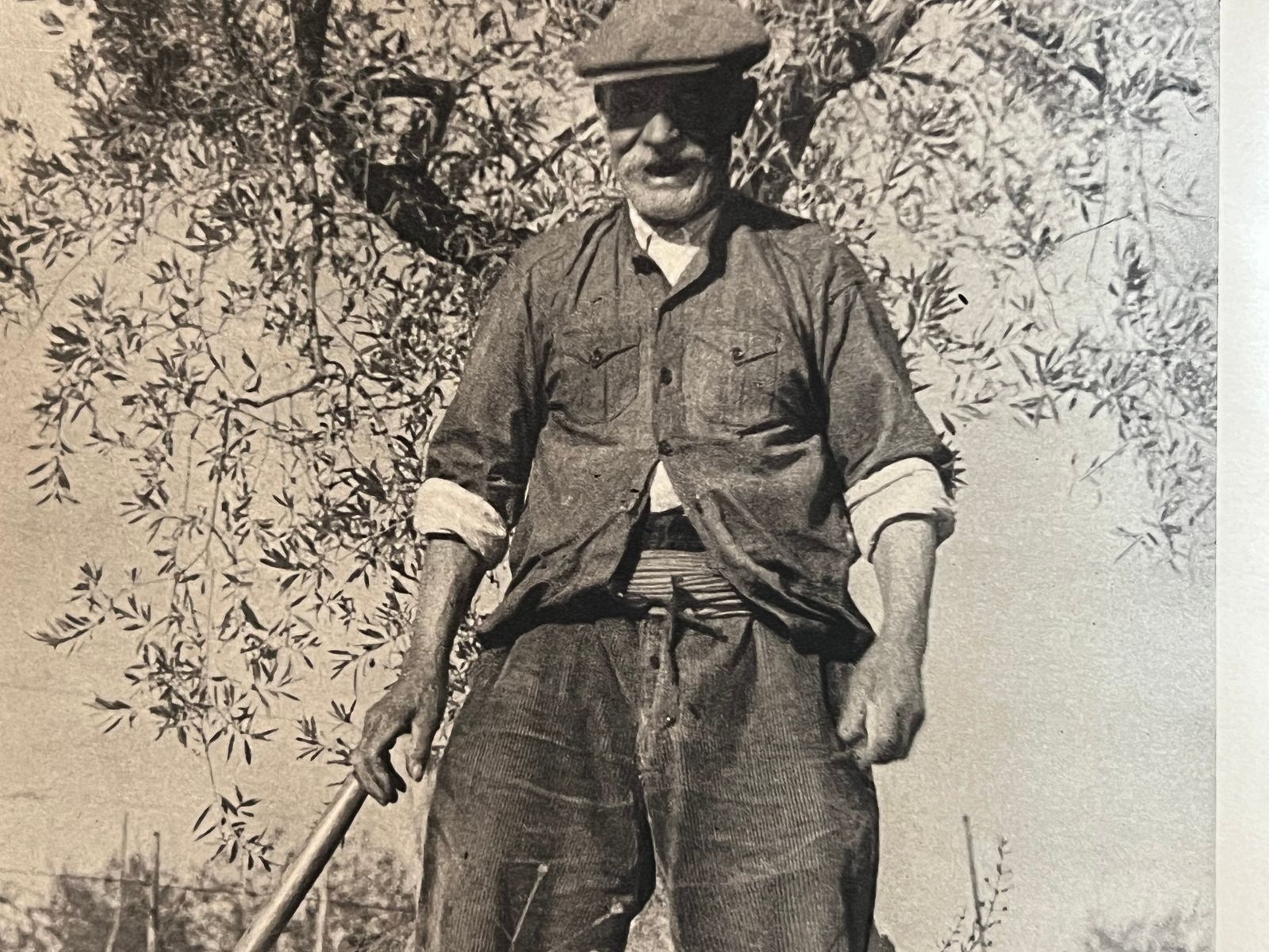 Les Vraies Richesses - Jean Giono - 1936 | Illustrée de 112 photographies originales par Kardas, témoignage photographique exceptionnel de la Provence des années 1930 | Aufildeslivres.fr