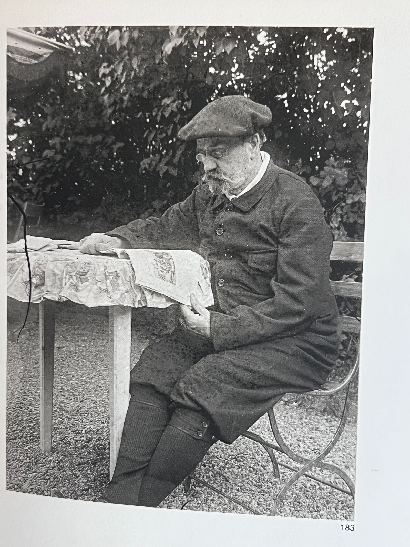 Zola photographe - François Emile-Zola et Massin - 1979 | Première publication exhaustive des photographies d'Émile Zola, révélant une facette méconnue du grand naturaliste | Aufildeslivres.fr